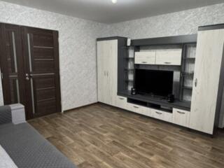 Продается 2х-комнатная кв с ремонтом и мебелью. К. Казармы "Шериф"