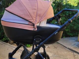 Продам коляску 2 в 1