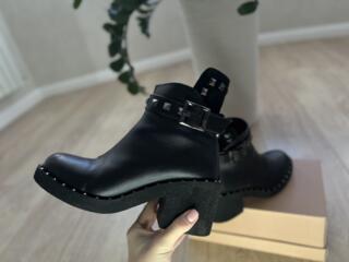 Демисезонные ботинки 36 размера