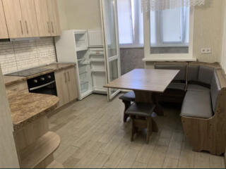 Продам квартиру 46.1 кв. м., 1/14, новый дом, жк Вернисаж.