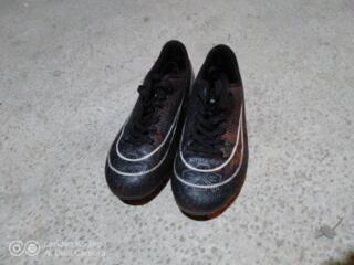 Продам детские бутсы