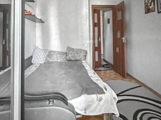 Продам 2-комнатную квартиру на Хомутяновке