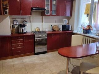 В продаже большая просторная квартира на Таирова по улице Королева. ..