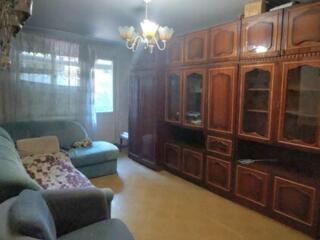 Срочно Продам 2 ком. кв-Свободная- 2 этаж- Варненская / ПАРК/ Рынок