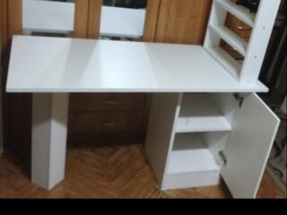 ПРОДАМ СТОЛ(для маникюра и т. д)