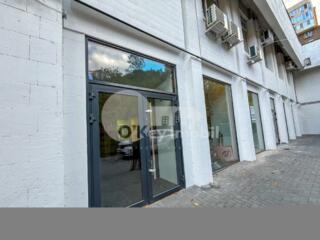 Se oferă spre vânzare spațiu comercial în sect. Botanica, ...