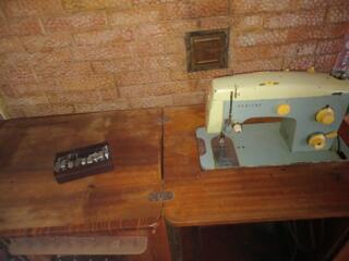 Продам швейную машинку Veritas