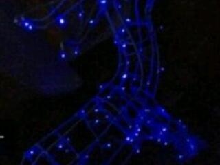 Светящийся олень, снеговик