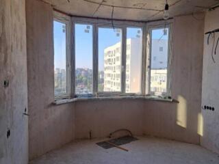 Продам 3-ком квартиру в ЖК " Вернисаж". Гараж