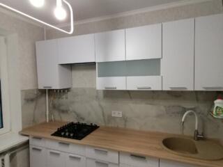 Продам 1комн. кв-ру ул. Гераневая-Адмиральский проспект, с новым ремонт