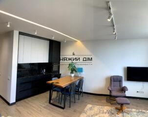 Продаж 1 кімнатна квартира ЖК 4 Сезона. в Голосіївському районі вул. .