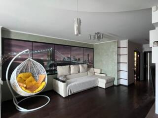 Продам 3 комн квартиру на Фонтане в ЖК Академгородок