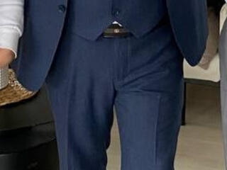 Сдам напрокат новый костюм на свадьбу