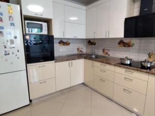 Просторная 2-комнатная квартира на Марсельской, Одесса — 64 м²