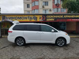 Обменяю toyota sienna на однушку в Тирасполе