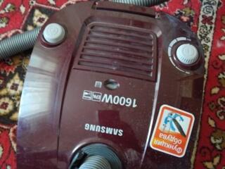 Продам б/у пылесос SAMSUNG