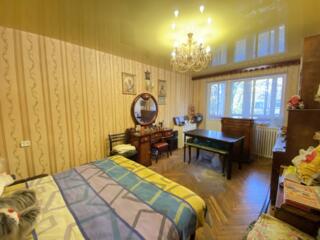 В продаже 3 комнатная квартира в Одессе, Жукова/Сити центр. 2 этаж 5 .