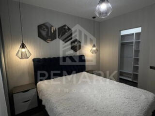 Chirie apartament cu 2 camere în complexul Ex-Factor, Centru. ...