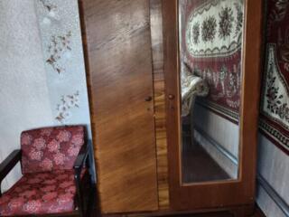 Продам шкаф советский деревянный
