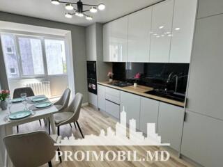 Vă propunem spre vânzare acest apartament cu 2 camere și living, ...