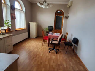 Продам большой и добротный дом  в пригороде Одессы