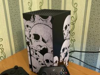 Продам Xbox Series X 1TB