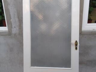 Продаю дверь, 2,00 на 0,90. торг уместен.