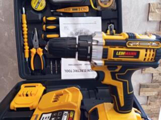 Шуруповёрт(полный комплект, 2 Аккумулятора)