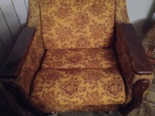 Продается 2 кресла