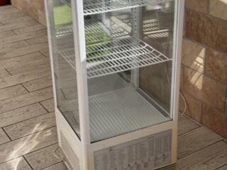 Холодильная витрина