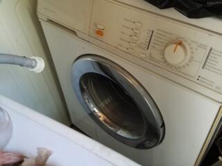 Miele 6 КГ в хорошем состоянии. Возможна доставка.