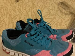 Кроссовки женские размер 39,5