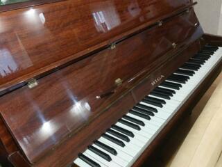 Продам пианино "RiGA"