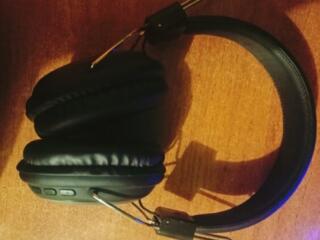 Продам наушники