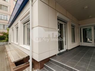 Vă propunem spre chirie spațiu comercial amplasat în ...