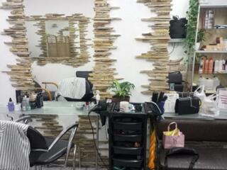 Готове рішення для краси — заходь і працюй. 77 м2 в центрі життя.