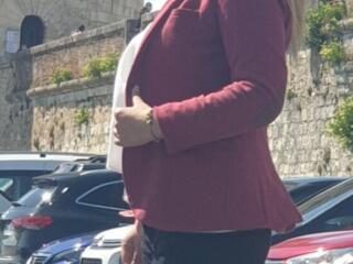 Брюнетка познакомиться