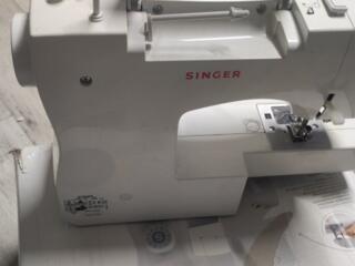 Швейная машина Singer