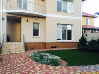 3-х уровневый дом в Совиньон 2