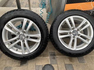 Anvelope MAXXIS PREMITRA ice sp3 pentru iarna cu disc 205/60R16