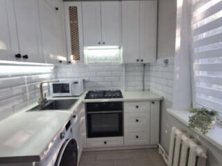 Продается двушка на Балке (18 школа) 5/5 С РЕМОНТОМ!