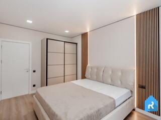 2-комнатная. С ремонтом. Новострой, сдан в эксплуатацию.