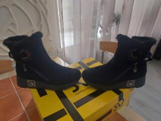 Продам полусапожки б/у, туфли, босоножки белые б/у, размер 36,см. фото