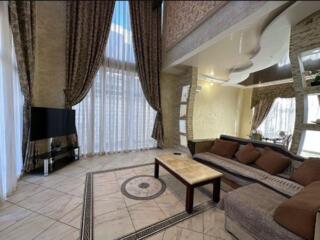 31194. Продам просторный новый дом в Царском ...