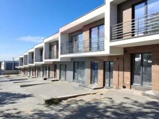 Townhouse modern în Grătiesti