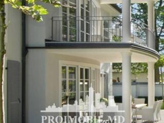 Vă propunem spre vînzare acestă casăîn 3nivele,amplasatăînor. Codru, .