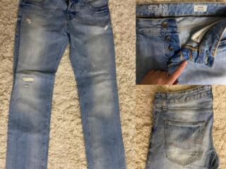 Джинсы Colin’s