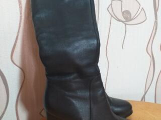 Срочно продам кожаные зимние сапожки