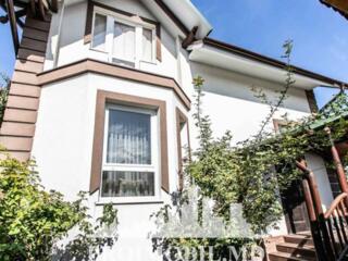 Vă propunem spre vânzare această casăîn2nivele,amplasată însect. ...