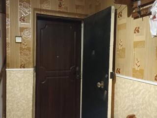 Продам квартиру 4-х комнатную на 3 этаже